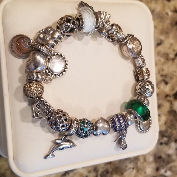 Authentic Pandora full of charms bracelet! - Picture 13 of 14